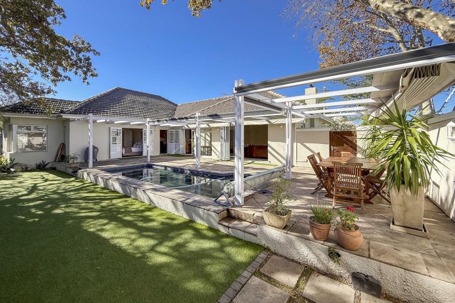 4 Bedroom Property for Sale in Claremont Western Cape